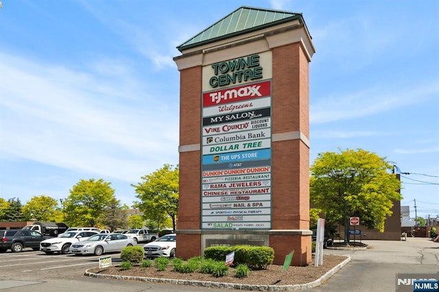 300 Wilson Ave, Lyndhurst, NJ 07071 - exterior view of a parking lot