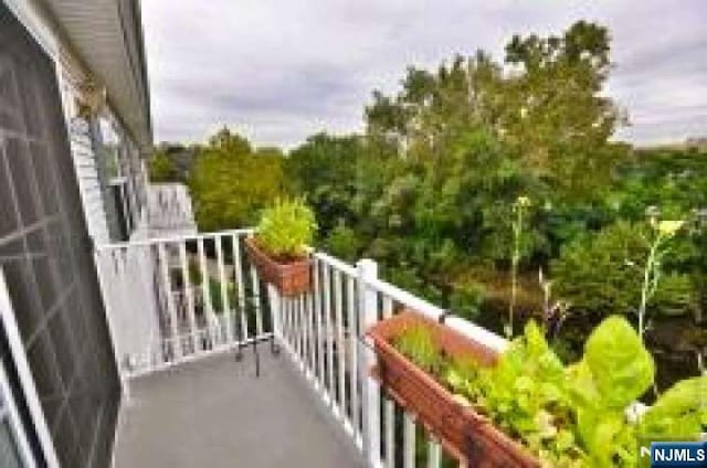 145 Riverwalk Way, Clifton, NJ 07014 - view of balcony