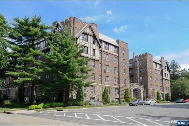 275 Engle St Unit G4, Englewood, NJ 07631 - view of building exterior