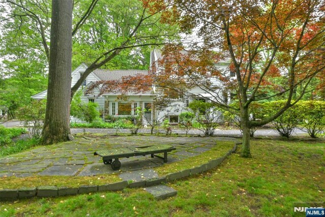 76 Spring Valley Rd, Montvale, NJ 07645 - view of property's community featuring a yard