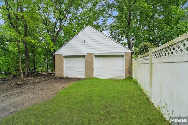 526 Cleveland Ave, River Vale, NJ 07675 - view of detached garage