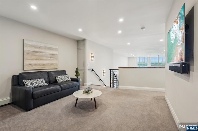 1360 Hamburg Tpke Unit 702, Wayne, NJ 07470 - living room featuring carpet floors, recessed lighting, and baseboards