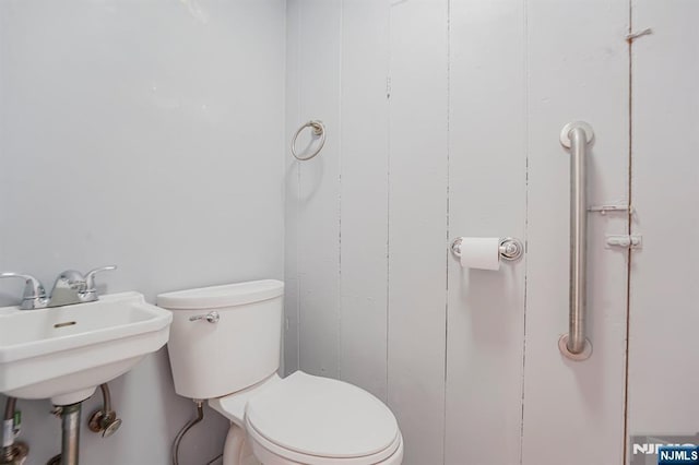 58 Maple Ave, Montville Township, NJ 07058 - half bath with toilet and a sink
