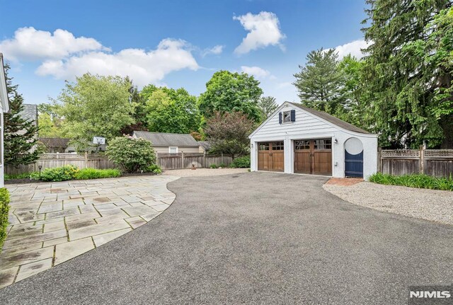 173 Sheridan Ave, Ho-Ho-Kus, NJ 07423 - view of detached garage