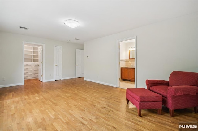71 Louville Ave, Park Ridge, NJ 07656 - sitting room featuring light wood finished floors and baseboards