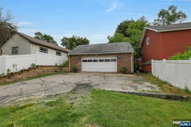 128 Prospect, Midland Park, NJ 07432 - view of detached garage
