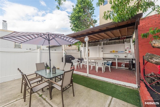 4310 Newkirk Ave, North Bergen, NJ 07047 - view of patio with outdoor dining area