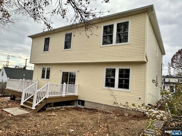 178 Leonard Pl, North Arlington, NJ 07031 - rear view of property with a deck