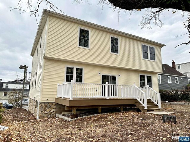 178 Leonard Pl, North Arlington, NJ 07031 - back of property featuring a deck