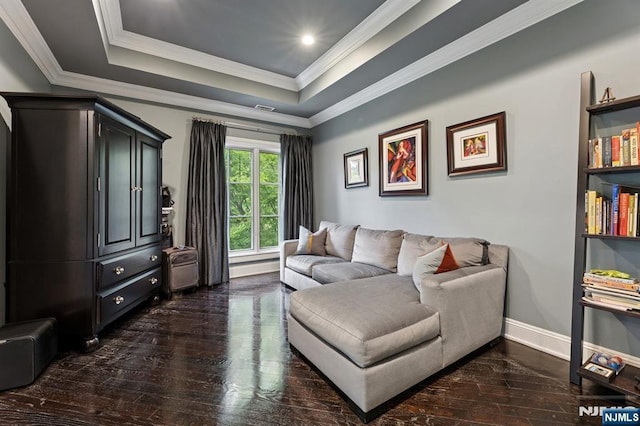 511 Bellaire Dr, Demarest, NJ 07627 - living room featuring hardwood / wood-style flooring, a tray ceiling, crown molding, and baseboards