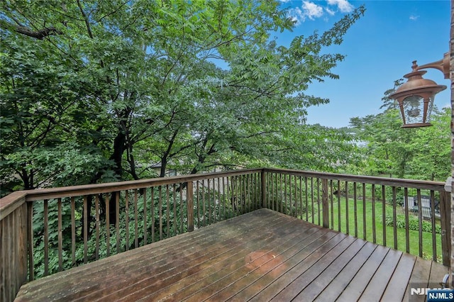 445B 7th St Unit B, Palisades Park, NJ 07650 - view of wooden deck