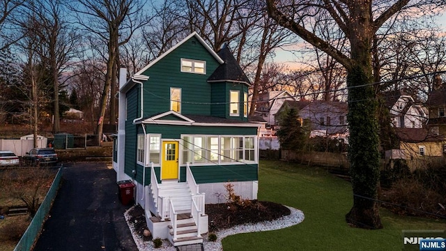 518 Bloomfield Ave, Nutley, NJ 07110 - view of front of home featuring a front yard