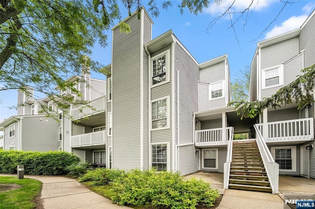 32 Mallard Ct, Englewood, NJ 07631 - view of property with stairs