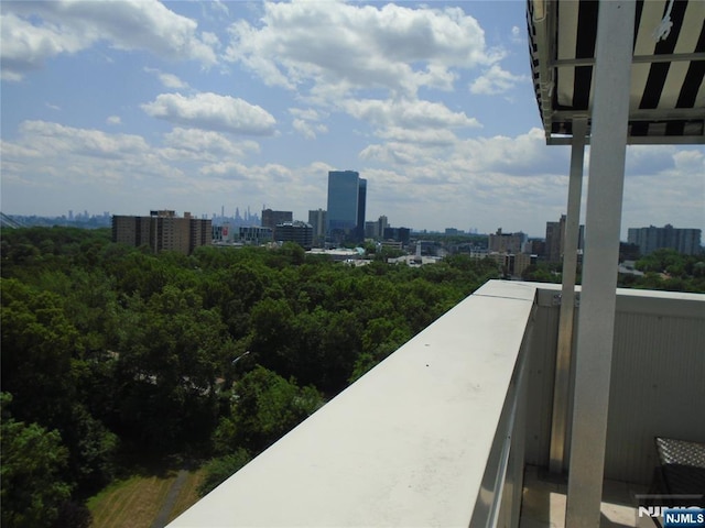 1 Wall St Unit 8-C, Fort Lee, NJ 07024 - balcony featuring a view of city