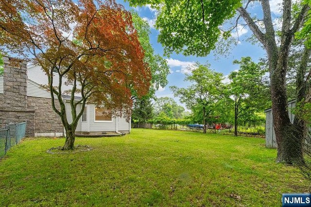 310 Spring Valley Rd, Paramus, NJ 07652 - view of yard