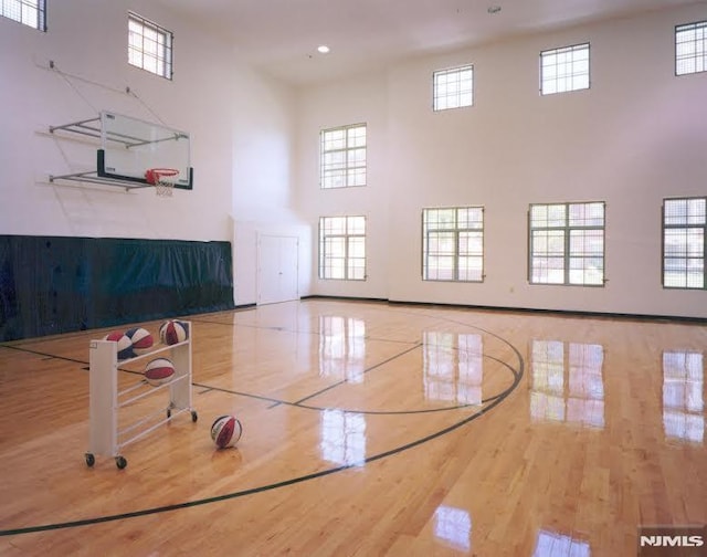 24 Ave At Port Imperial Unit 416, West New York, NJ 07093 - view of sport court with community basketball court