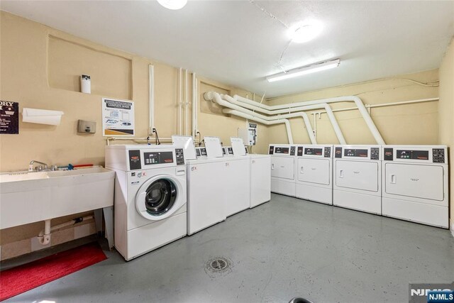 482 Joralemon St Unit G1, Belleville, NJ 07109 - community laundry featuring independent washer and dryer