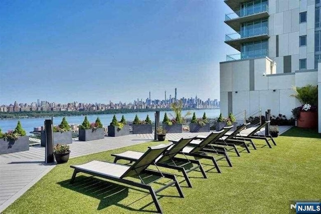 320 Adolphus Ave Unit 1115, Cliffside Park, NJ 07010 - view of community featuring a water view and a yard