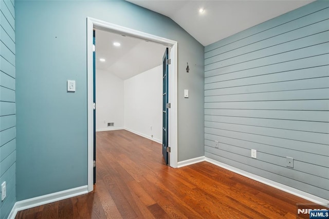 315 Winthrop Dr Unit 3082, Nutley, NJ 07110 - unfurnished room featuring lofted ceiling, dark wood-type flooring, recessed lighting, and baseboards
