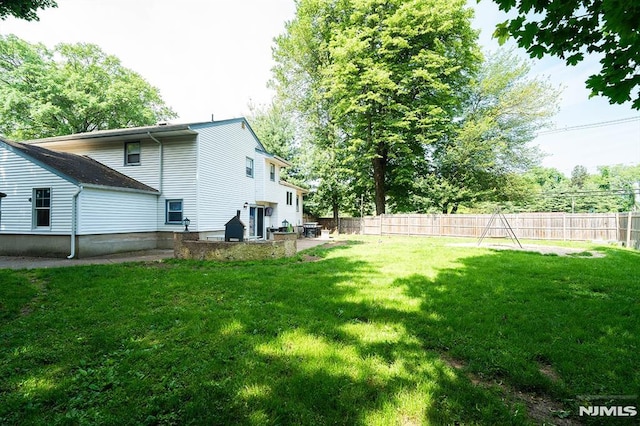 3 High St, Closter, NJ 07624 - fenced backyard featuring a patio area