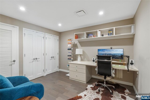 800 Ave At Port Imperial Blvd Unit 517, Weehawken, NJ 07086 - office space with built in desk, baseboards, wood finished floors, and recessed lighting