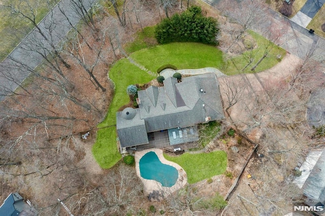 717 Ashmont Rd, Franklin Lakes, NJ 07417 - view of subject property featuring a pool