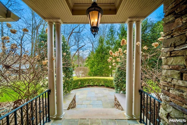 717 Ashmont Rd, Franklin Lakes, NJ 07417 - view of porch