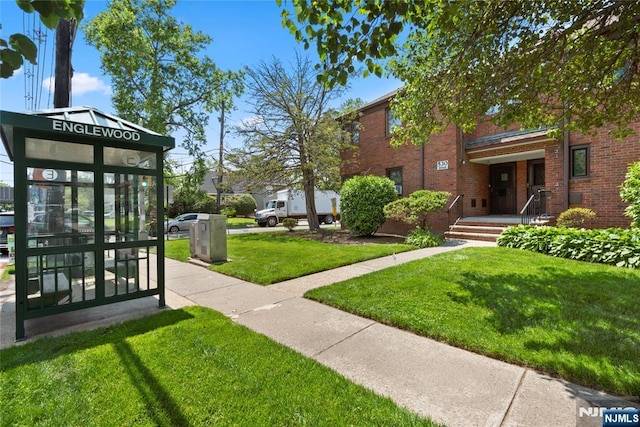 530 Broad Ave Unit 2, Englewood, NJ 07631 - view of grassy yard