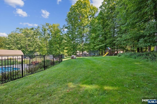 14 Old Chimney Rd, Randolph Township, NJ 07869 - view of yard with a playground