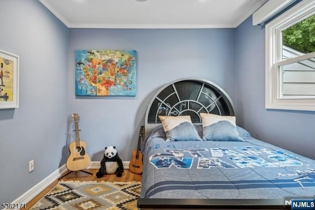 3-11 Lyncrest Ave, Fair Lawn, NJ 07410 - bedroom with wood finished floors, ornamental molding, and baseboards