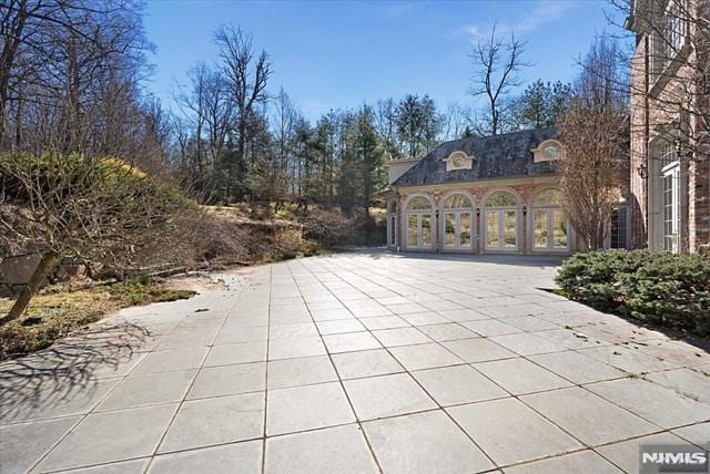11 Margo Way, Alpine, NJ 07620 - view of patio / terrace