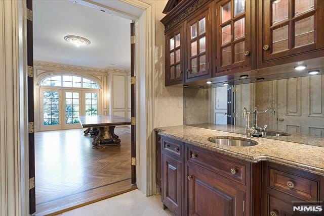 11 Margo Way, Alpine, NJ 07620 - view of indoor wet bar
