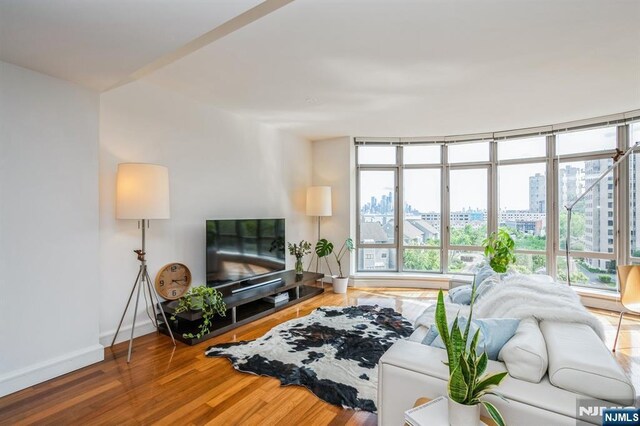 8100 River Rd Unit 612, North Bergen, NJ 07047