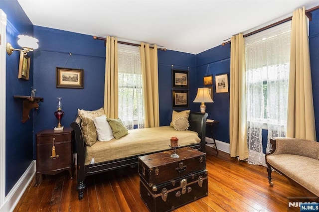 33 Ramapo Ave, Pompton Lakes, NJ 07442 - bedroom with wood-type flooring and baseboards