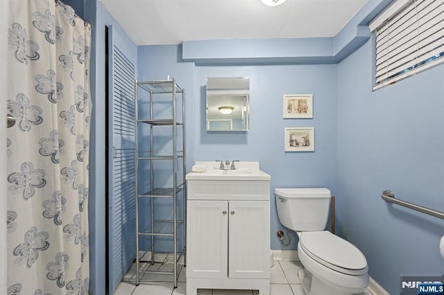 13 Stonewall Dr, Livingston, NJ 07039 - full bath featuring toilet, tile patterned floors, vanity, baseboards, and curtained shower