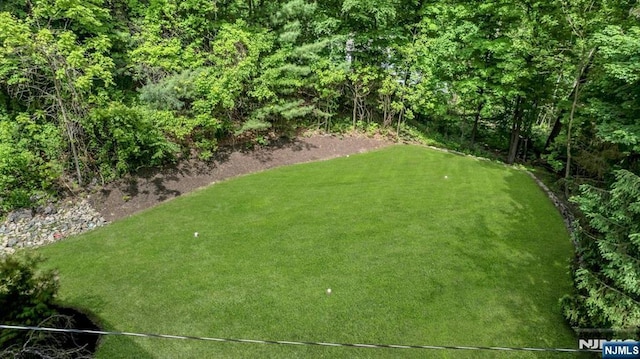 1582 Grnwd Lk, West Milford, NJ 07421 - view of grassy yard