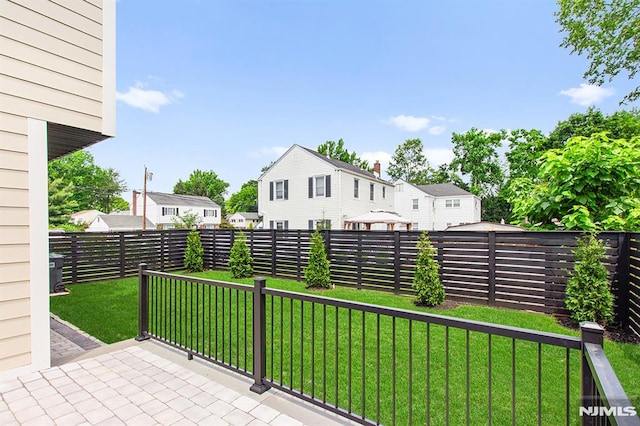 309 Clinton Ave, Bergenfield, NJ 07621 - view of fenced backyard