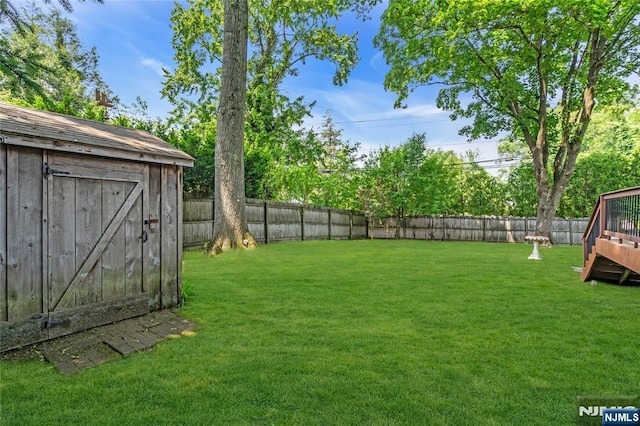 8 Delmar Ave, Cresskill, NJ 07626 - view of yard