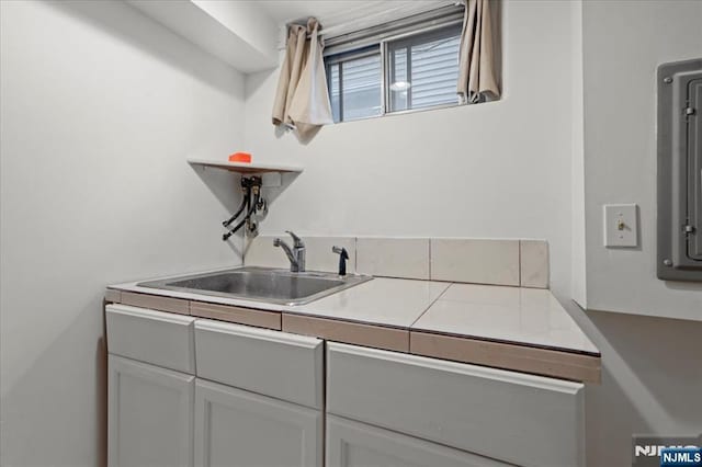 82 Elston St, Bloomfield, NJ 07003 - bar with a sink