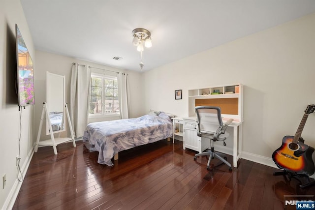 36-15 Garden View Ter, Fair Lawn, NJ 07410 - bedroom featuring dark wood-style floors and an office area