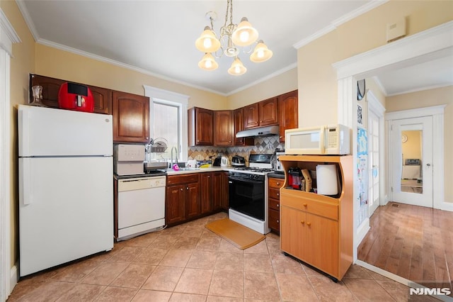 3 Drury Ln, Fort Lee, NJ 07024 - kitchen with white appliances, under cabinet range hood, a chandelier, crown molding, and decorative backsplash