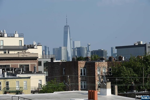 262 Webster Ave Unit 2, Jersey City, NJ 07307 - skyline view