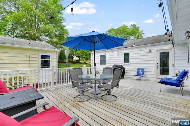 39 N 5th St, Park Ridge, NJ 07656 - deck with outdoor dining space and area for grilling