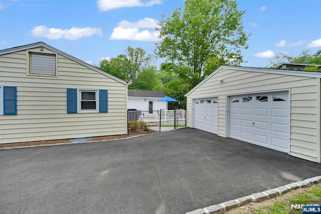 39 N 5th St, Park Ridge, NJ 07656 - view of detached garage