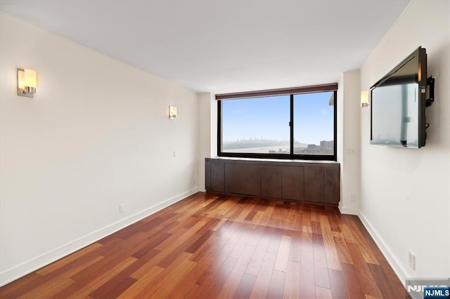 200 Old Palisade Unit Ph4/5, Fort Lee, NJ 07024 - spare room with hardwood / wood-style flooring and baseboards