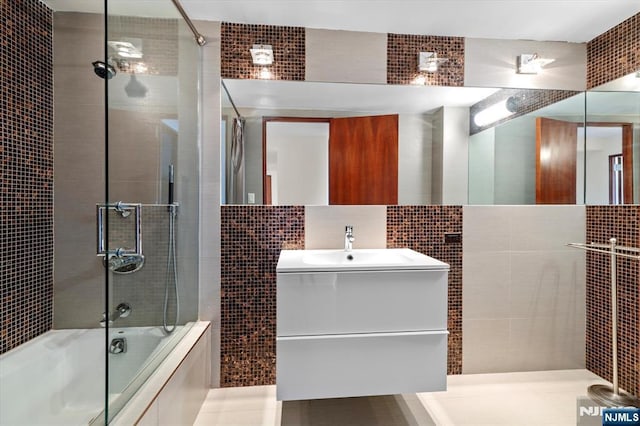 200 Old Palisade Unit Ph4/5, Fort Lee, NJ 07024 - full bath featuring tile walls, combined bath / shower with glass door, and vanity