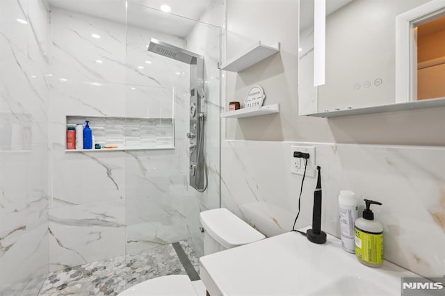 4 Lenape Trl, Wayne, NJ 07470 - bathroom with toilet, a marble finish shower, and vanity