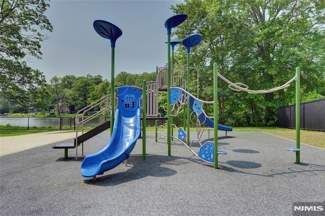 21 Bartholdi Ave, Wanaque, NJ 07420 - view of community jungle gym
