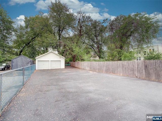 138 Willow St, Bloomfield, NJ 07003 - view of detached garage