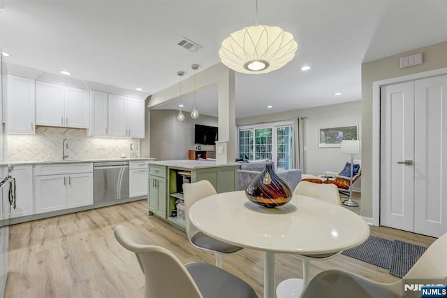 669 Juniper Way, Mahwah, NJ 07430 - dining room with light wood-style floors and recessed lighting